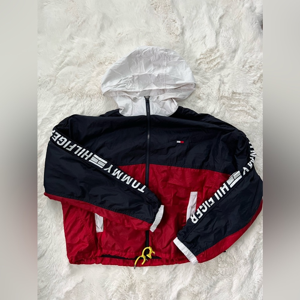 Tommy Hilfiger Women’s Light Jacket Size Medium